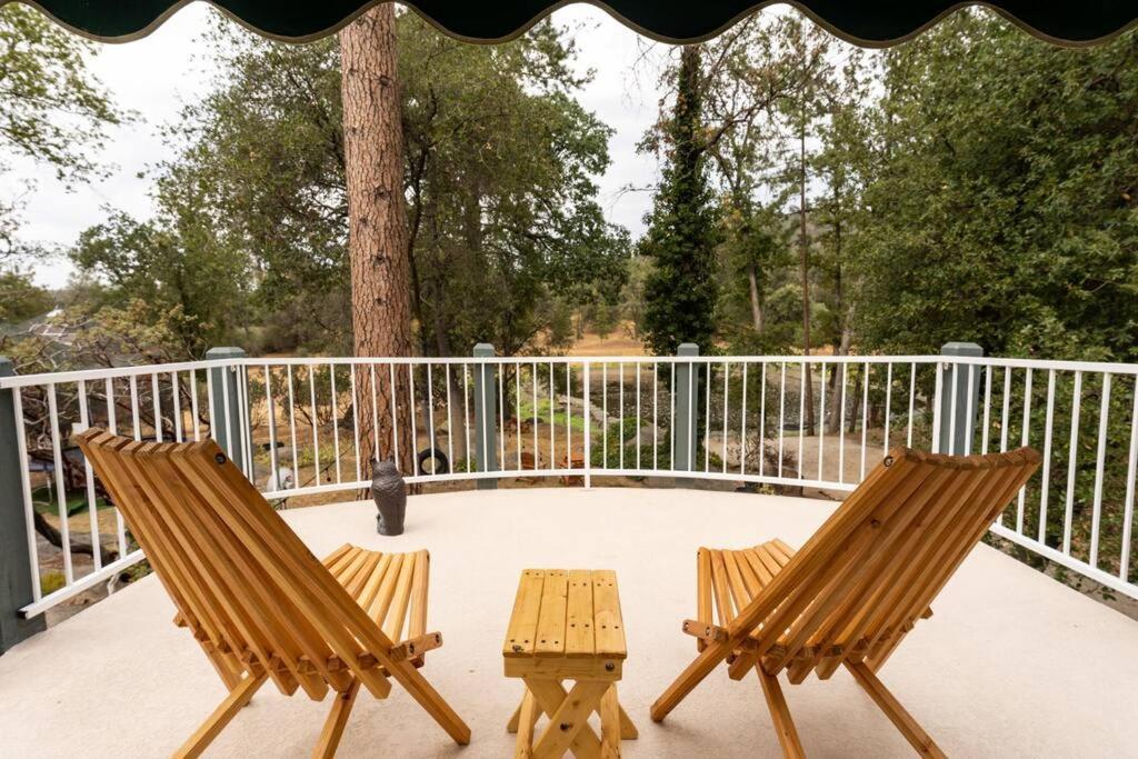 New Yosemite Family Retreat With Pond & Game Room! Coarsegold Eksteriør bilde
